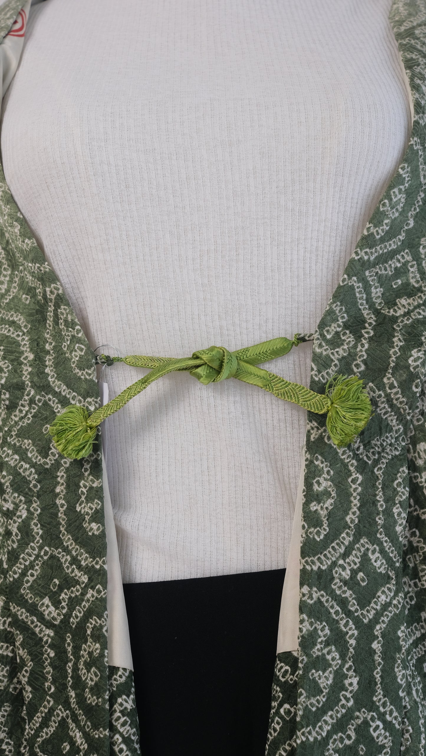 Green Gradation Haori with Shibori-Inspired Motif