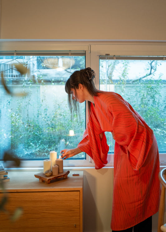 Винтидж нагаджубан в коралово-оранжево с текстуриран мотив