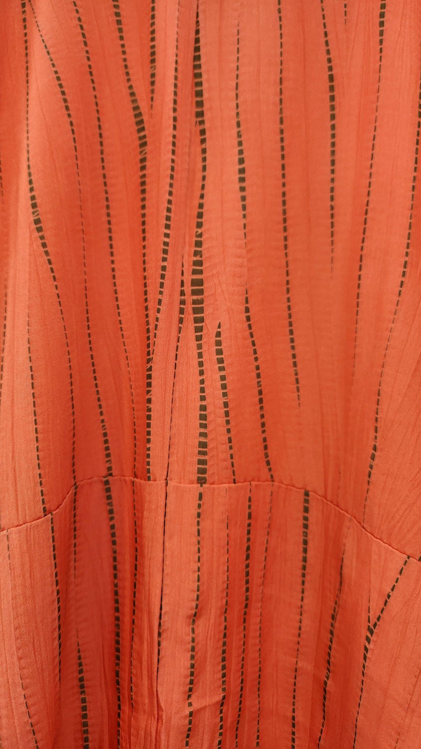 Винтидж нагаджубан в коралово-оранжево с текстуриран мотив