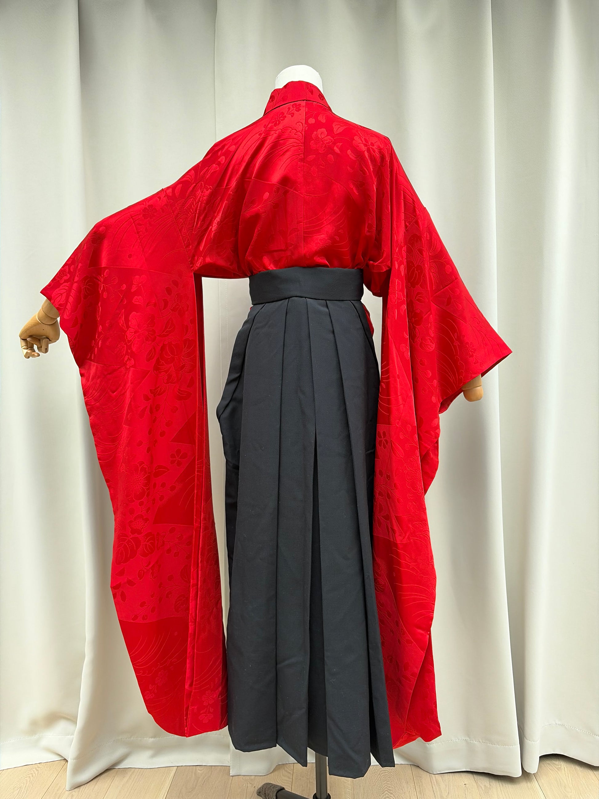Black Japanese hakama fabric detail