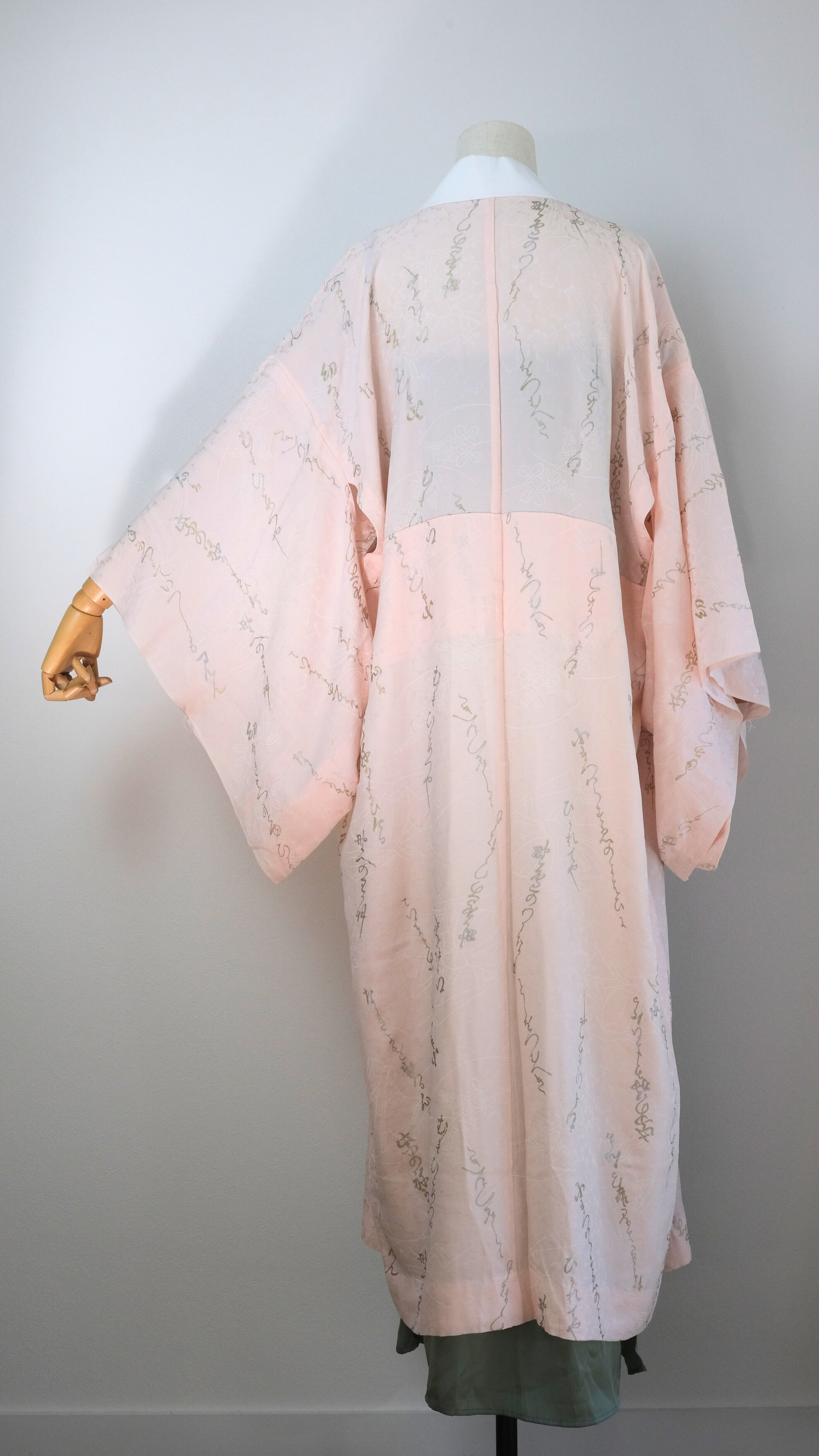 Light Pink Nagajuban with Calligraphy and Floral Weave