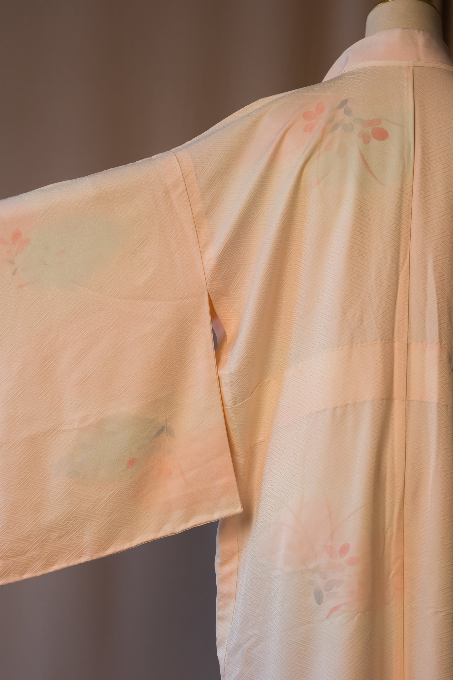 Vintage Soft Peach Floral Nagajuban with Embroidered Collar