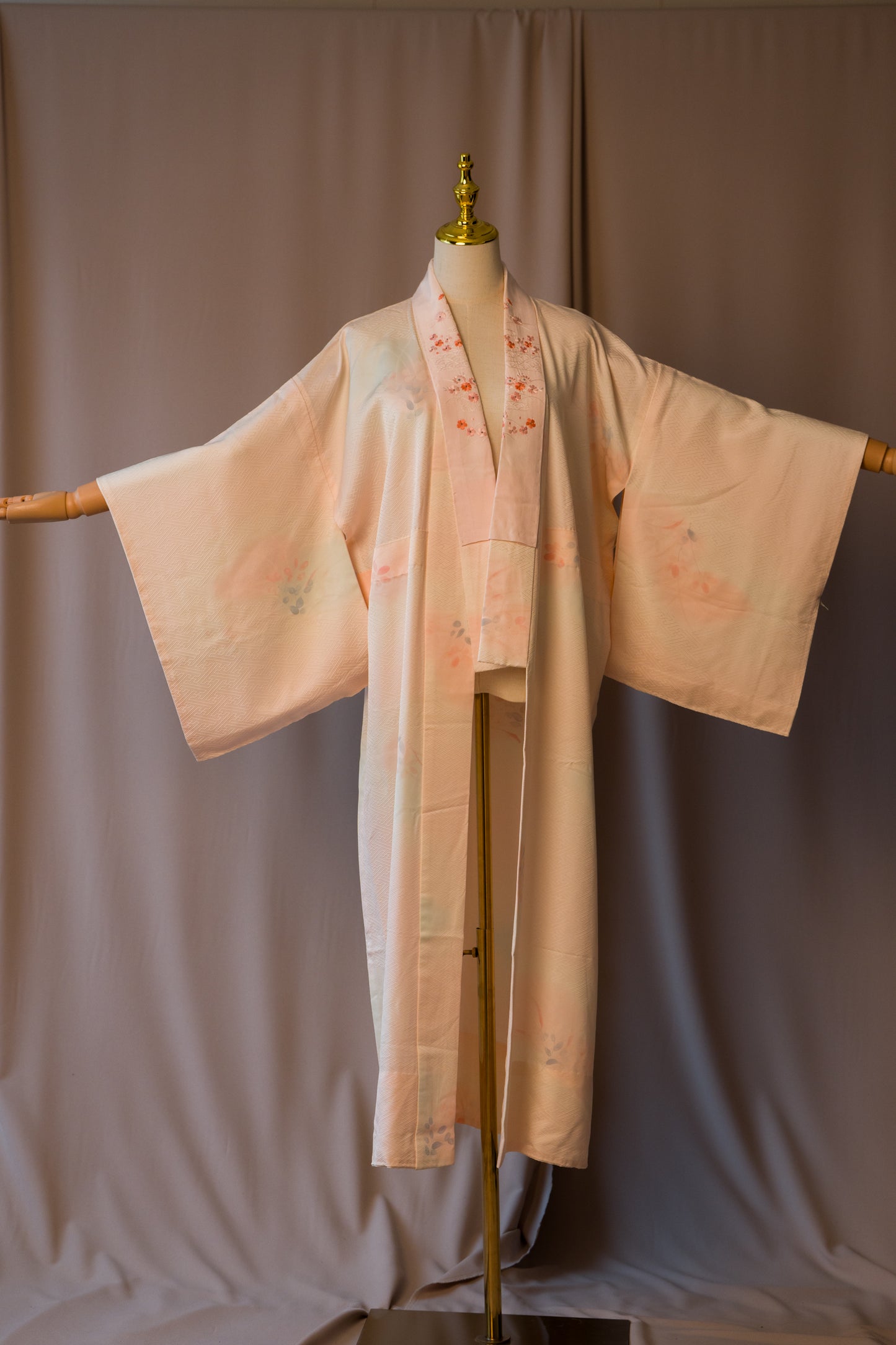 Vintage Soft Peach Floral Nagajuban with Embroidered Collar