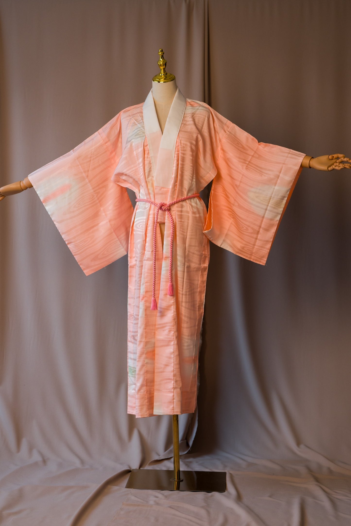 Vintage Soft Pink Nagajuban with Flowing Wave Pattern
