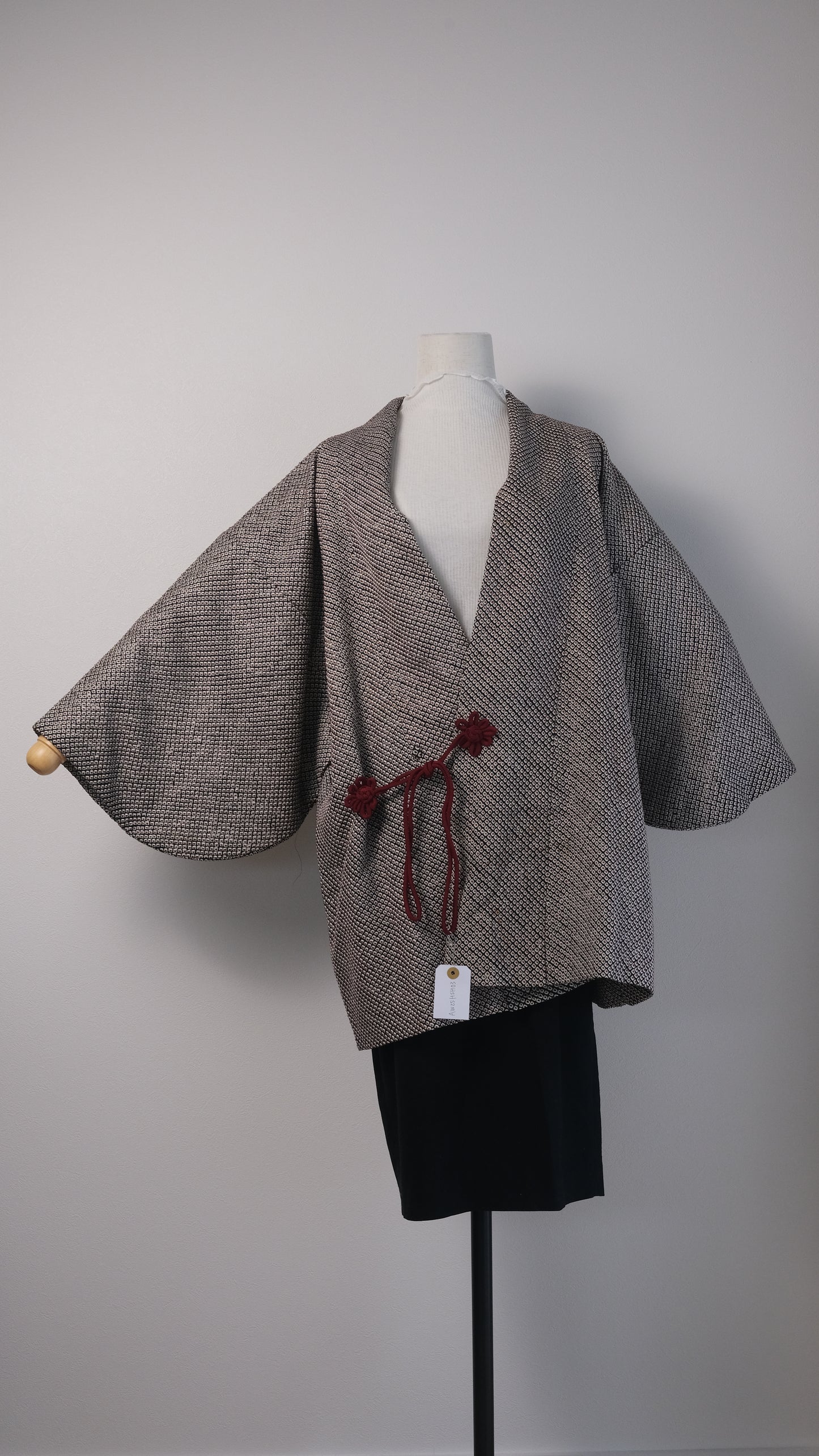 Black & Red Shibori Haori with Tsuzimi Motif Lining