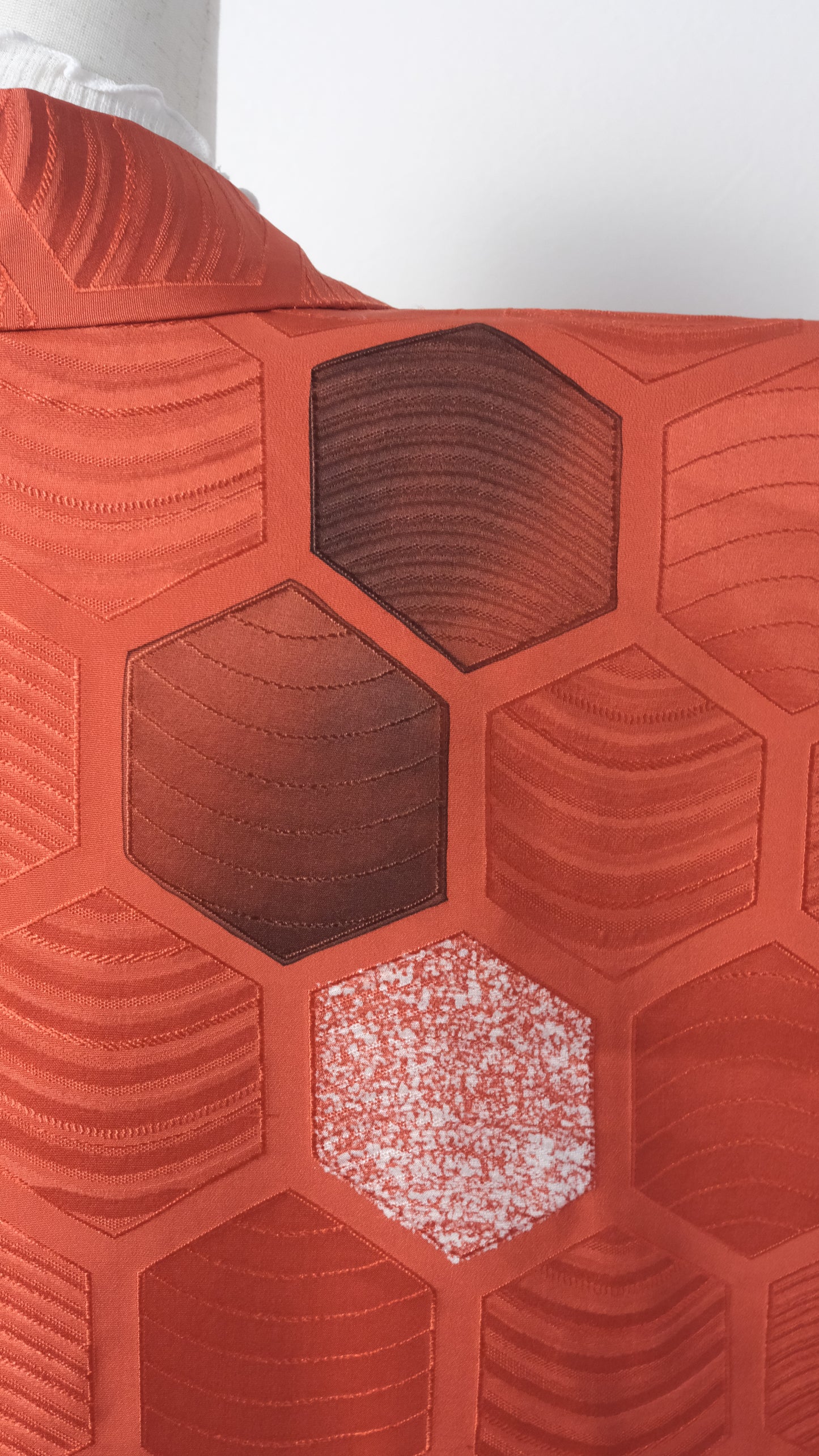 Red Haori with Tortoiseshell Hexagon Weave Pattern & Children’s Festival Lining