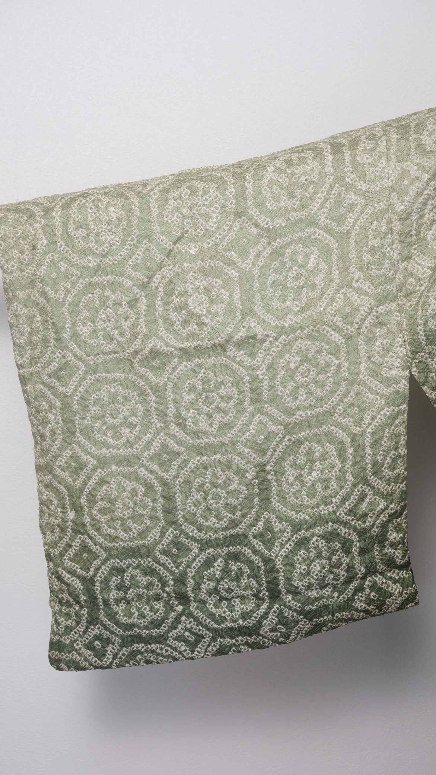 Green Gradation Haori with Shibori-Inspired Motif