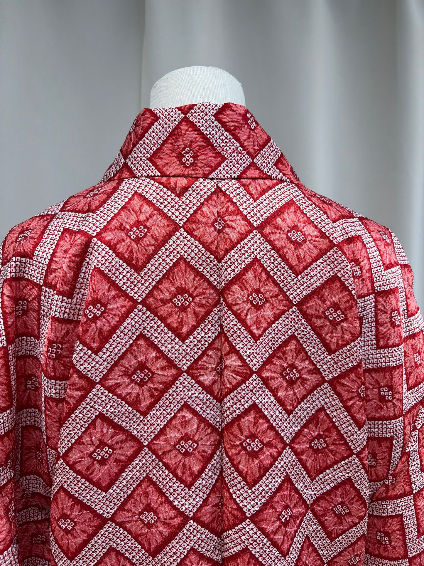 Vintage Red Shibori-Style Haori with Higaki Diamond Pattern