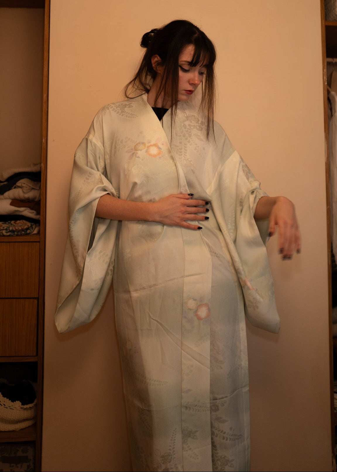 Винтидж нагаджубан в ментов цвят с флорален мотив