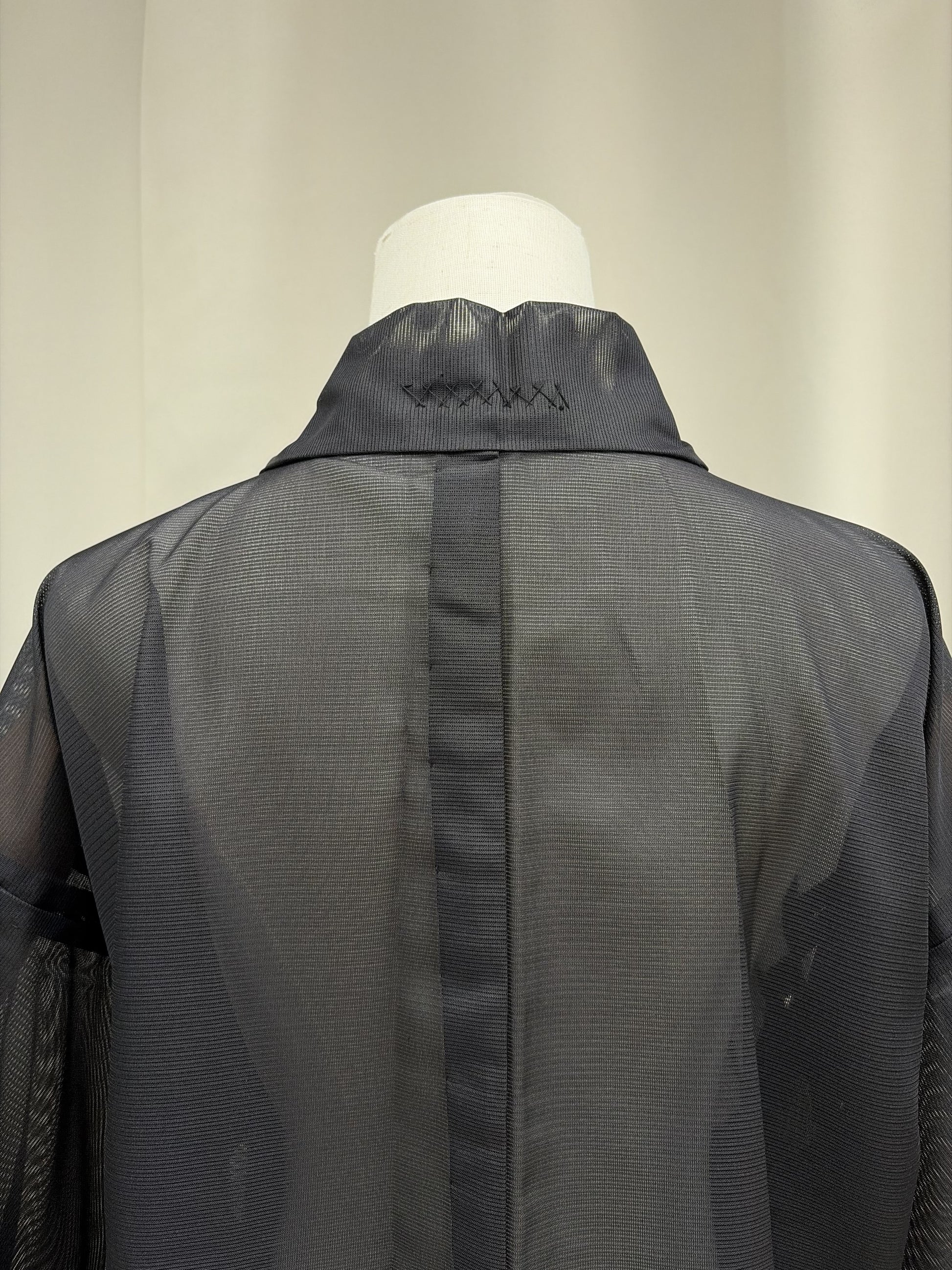 Back collar detail of the black summer haori