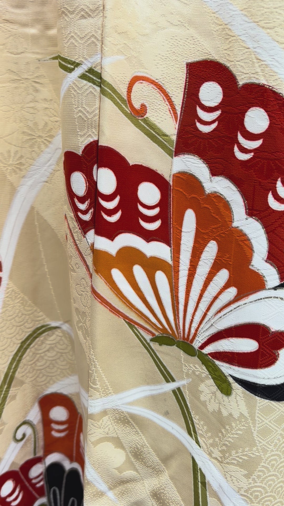 Vintage cream silk furisode